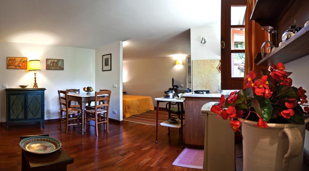 Il Glicine La Piana Dei Colli Bed & Breakfast Mondello Room photo